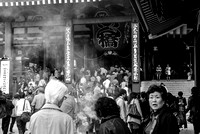 A crowded Sensoji temple