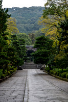 Entrance to Otani Sobyo (大谷祖廟)