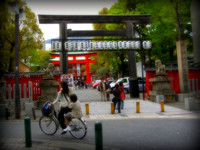 Entrance to Ikuta Shrine